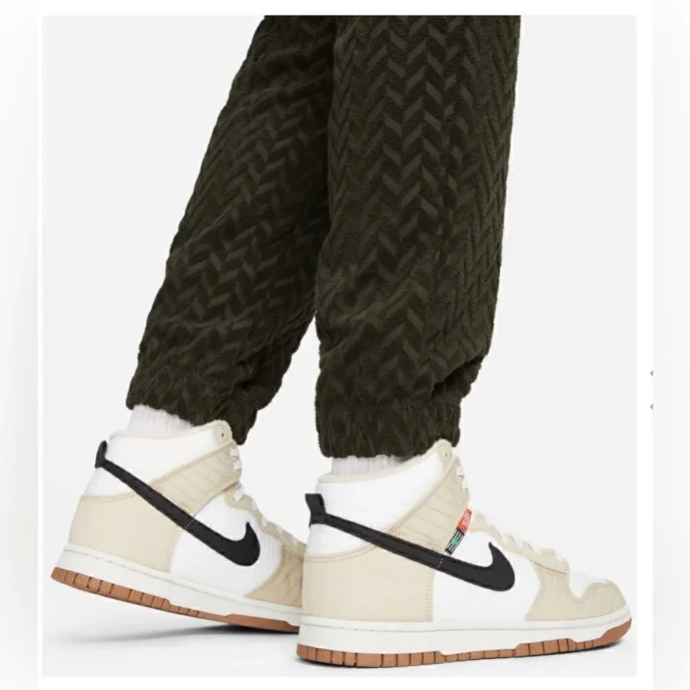 Nike Women's Sportswear Everyday Modern High Rise Joggers